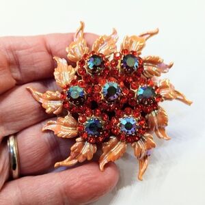 Vintage Selini Swirling Brooch